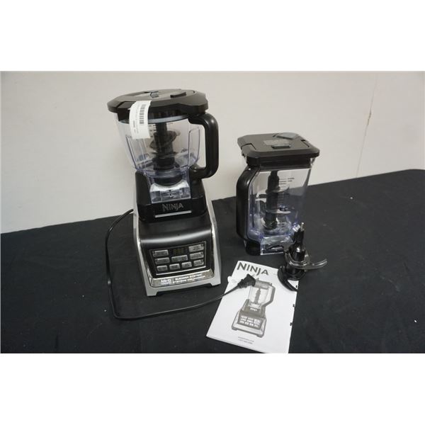 NINJA AUTO IQ 1500 WATT BLENDER - INCLUDES BLENDER AND FOOD PROCESSER ATTACHMENTS, TESTED WORKING, R