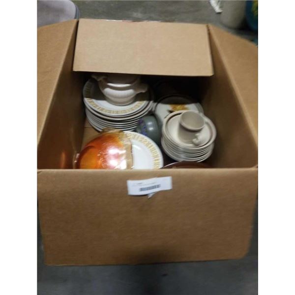 BOX OF MID CENTURY DISHES - STATASTONE, HEATH, ARMORLITE