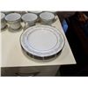 Image 2 : 22 PIECES NORITAKE DONEGAL CHINA - INCLUDES BOWLS, PLATES AND TEACUPS