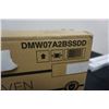 Image 2 : DANBY DESIGNER 0.7 CU FT MICROWAVE OVEN IN BOX TESTED AND WORKING