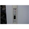 Image 3 : FRIGIDAIRE UPRIGHT FREEZER - TESTED AND WORKING