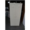 Image 1 : WHITE WARDROBE