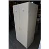 Image 3 : WHITE WARDROBE