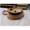 Image 1 : FISHING CREEL WITH CONTENTS