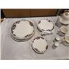 Image 2 : ROYAL DOULTON AUTUMNS GLORY CHINA DISHES