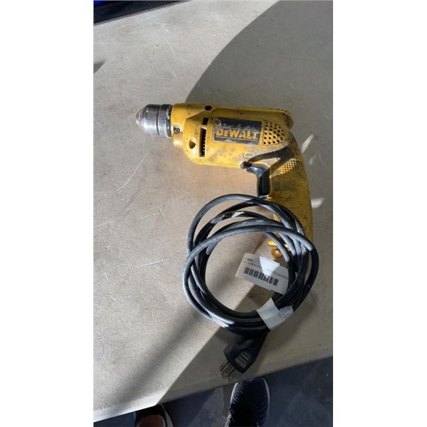 DEWALT 3/8 INCH DRILL - TESTED WORKING