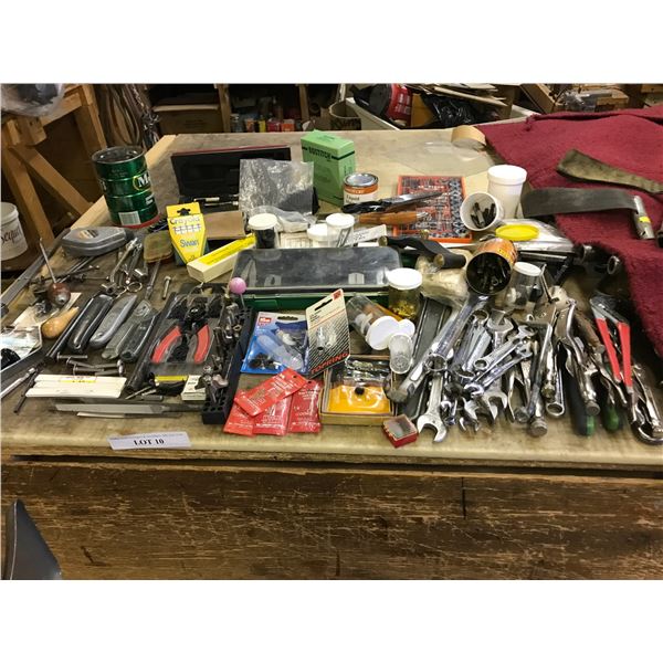 Eagle Rock Tech Clamp, scissors, tape & dye sets, cabinet scrapers, wrenches, protractor, asst tools