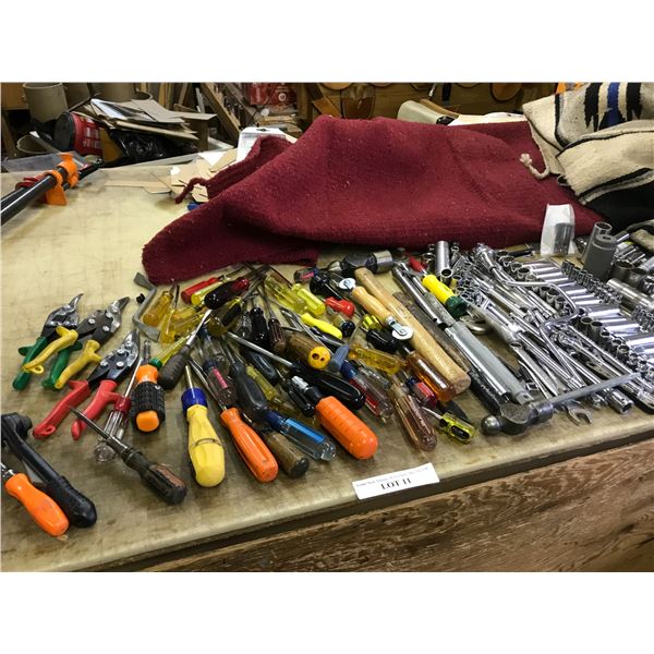 Socket wrench accessories, screw drivers, hammers, torque wrench, mallets