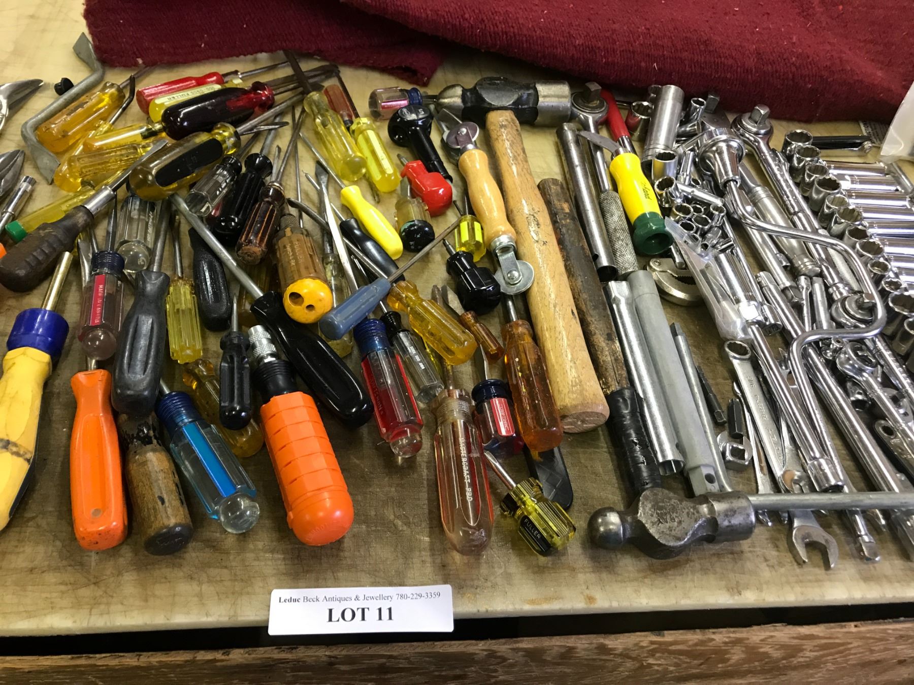 Socket wrench accessories, screw drivers, hammers, torque wrench, mallets