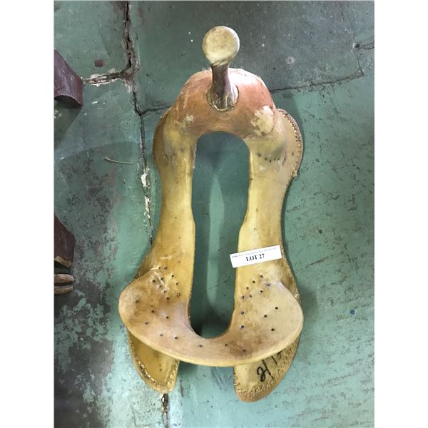 Rawhide Saddle Tree, hardwood & rawhide covered