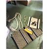 Image 1 : Hobbles, rope, bag, horse brush, blanket