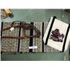 Image 1 : Leather halter, bag, western saddle blanket