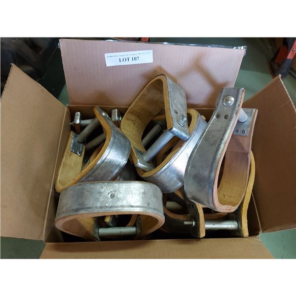 1 box various stirrups