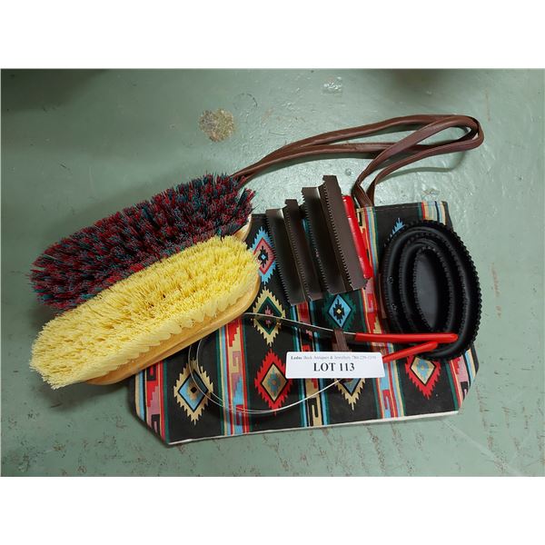 Brush bag, variety of brushes