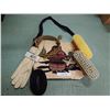 Image 1 : Brush bag, LH roping glove, brushes, and tie down rope