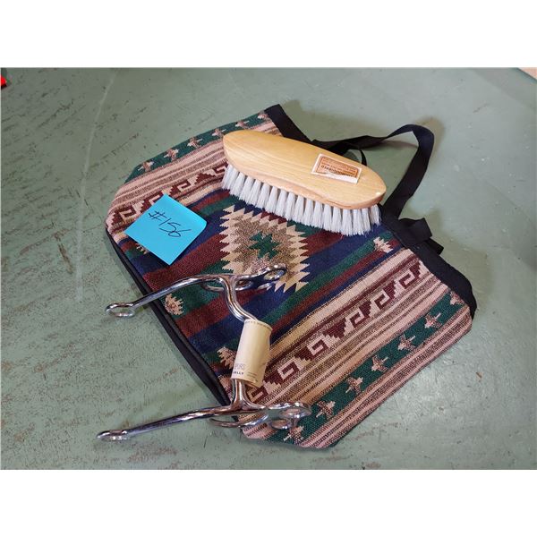 Bit, bag, Thoroughbred brush