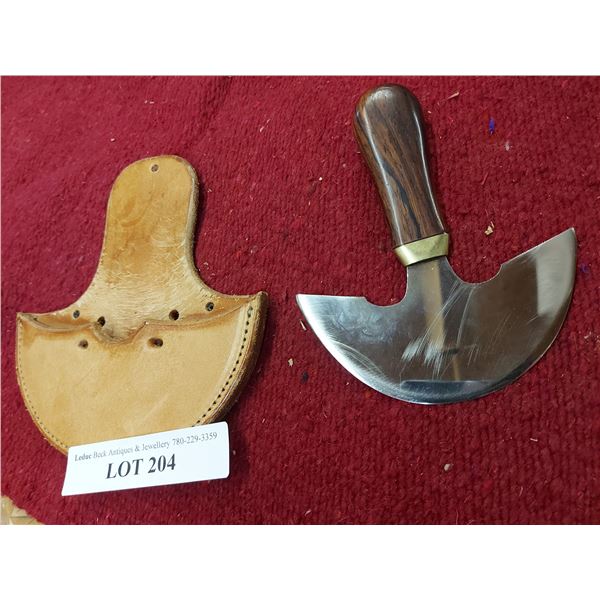 Round knife and leather case