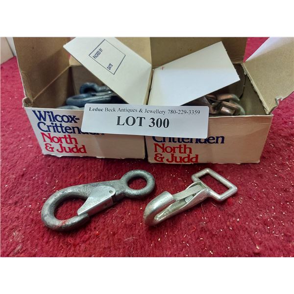 10 Saddle snaps, 10 galvanize snaps