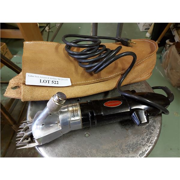 Sunbeam Stewart Shearmaster with handmade pouch