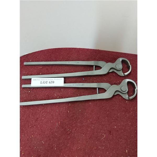 2 C10 Enderes farrier cutter nippers