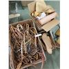 Image 1 : Scrap leather, 4 boxes