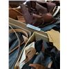Image 2 : Huge lot of asst leather scraps