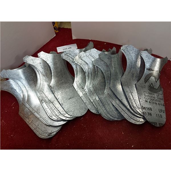 Approx 50 Saddle seat strainers - round neck