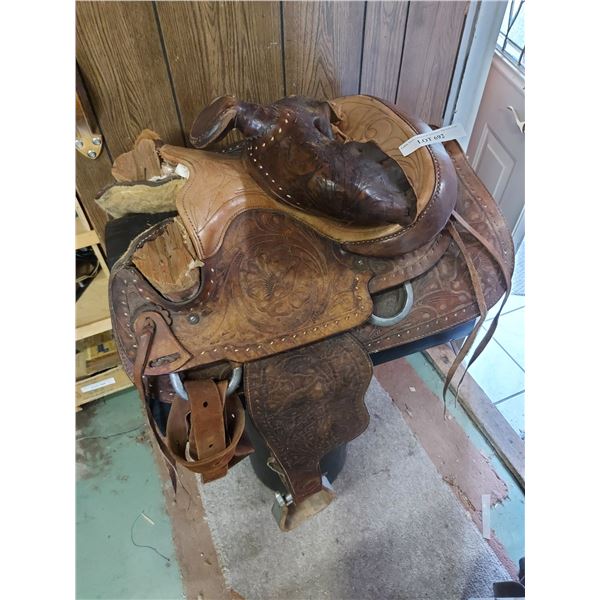 Saddle horse, decorative saddle (in need of repair), hardware, 2 stirrups
