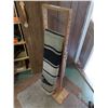Image 1 : Adjustable wood cinch weaving frame and horse blanket