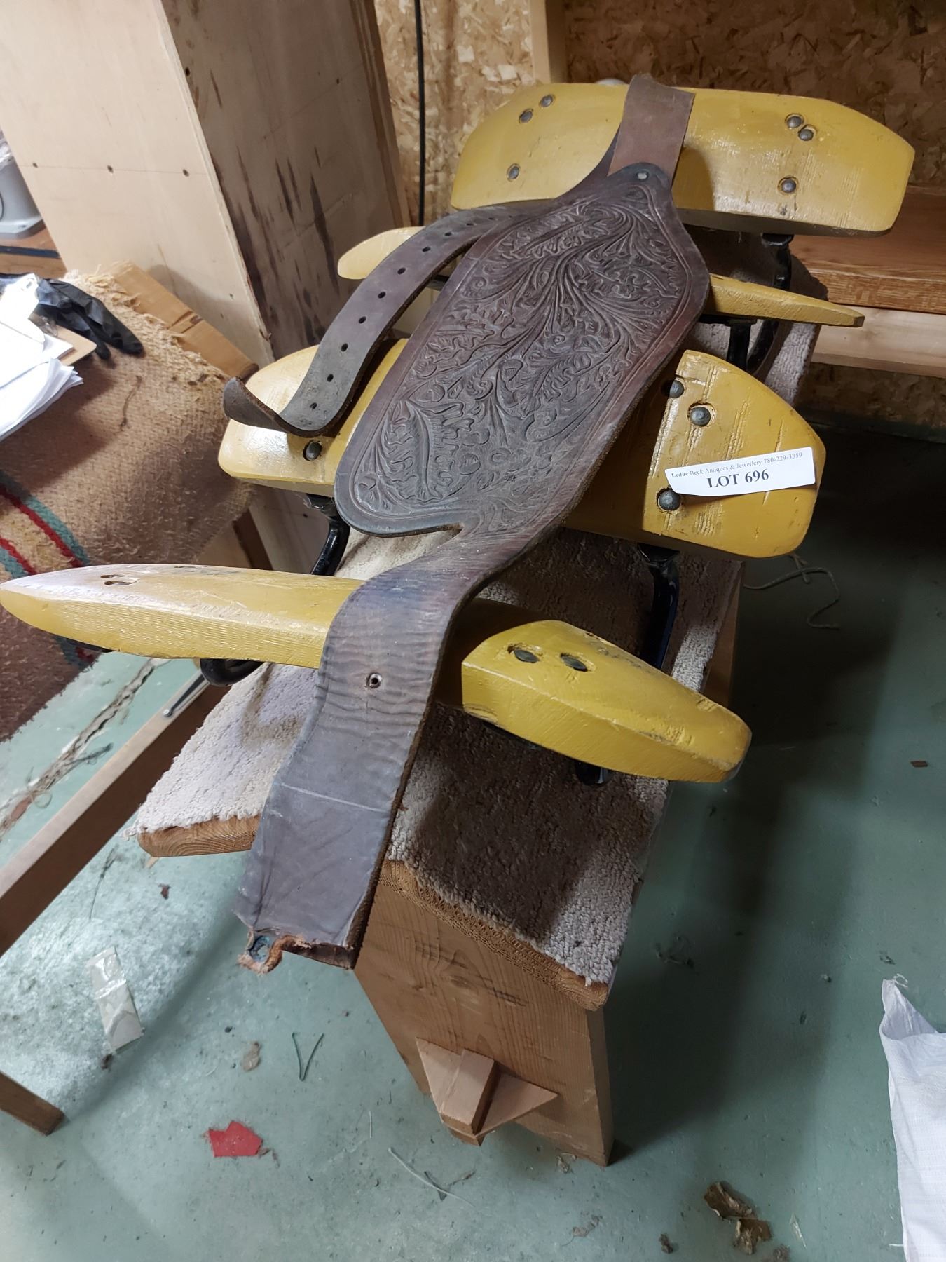 Saddle horse, 2 saddle frames, decorative unfinished leather pcs.