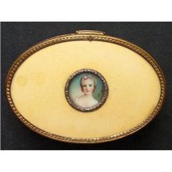 APOLLO Portrait Dresser Box #2302892