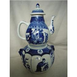 chinese porcelain teapot #2323081