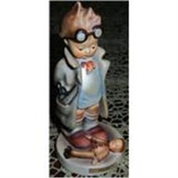 Goebel Hummel Doctor Figurine TM3 #127  #2333508