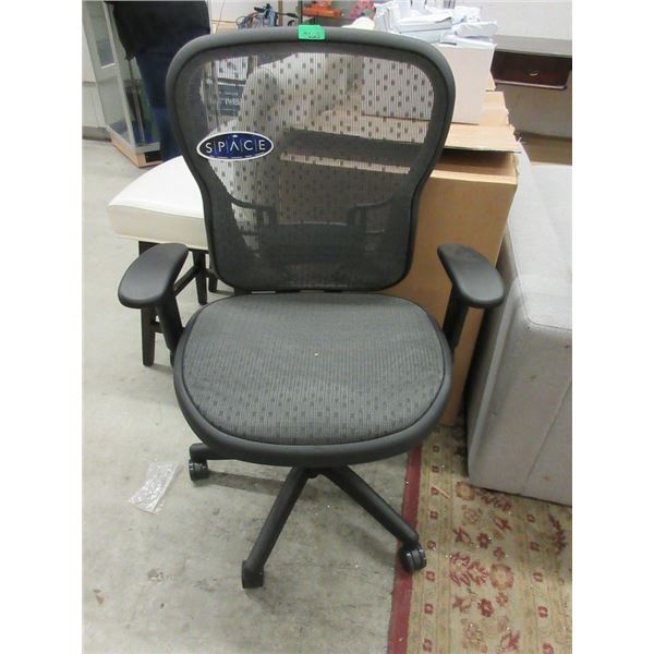 Ergonomic Space Office Grid Chair