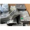 Image 1 : 10 Packages of Plastic Bins, Baskets & Trays