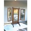Image 1 : Clothing Store Triple Mirror #2313182