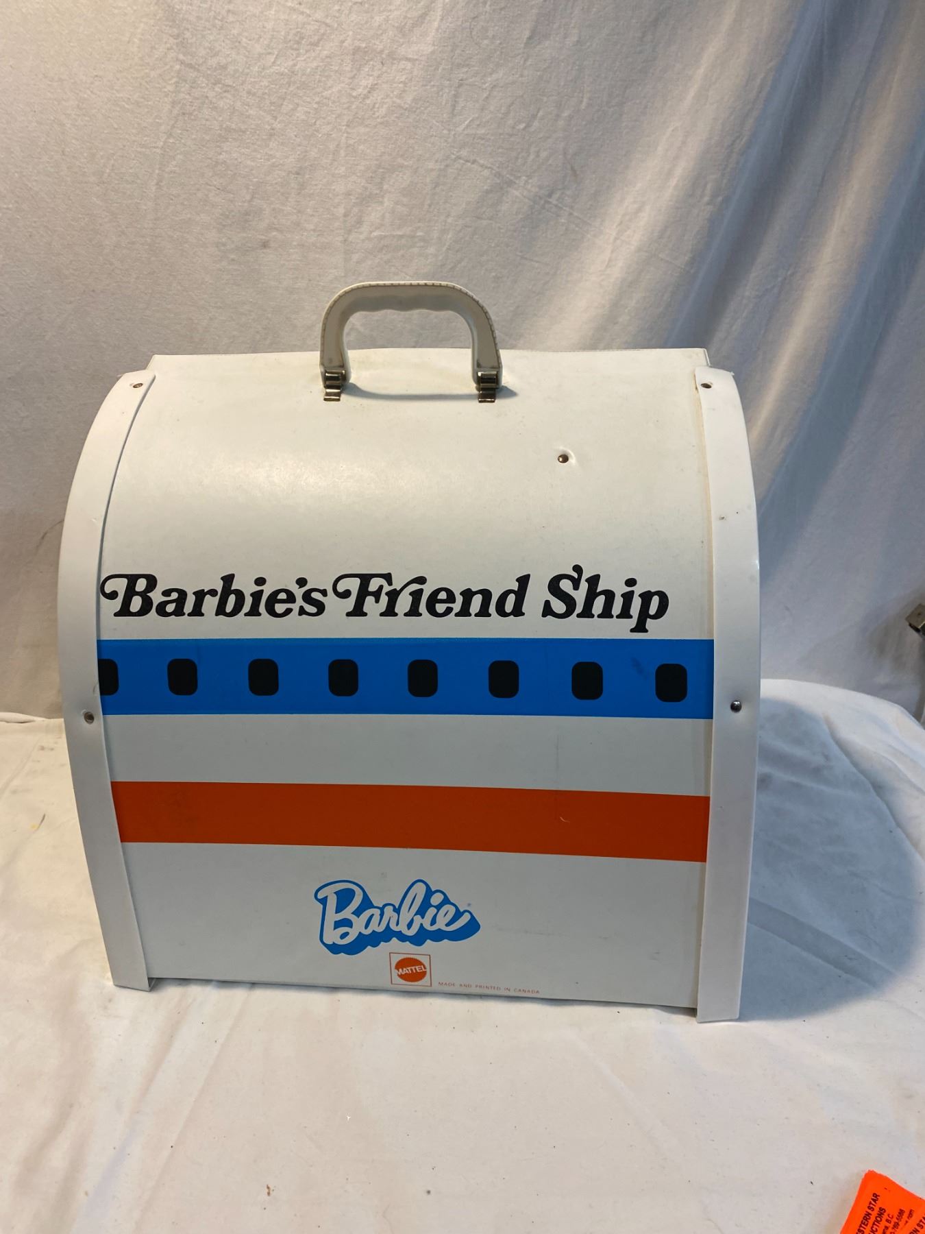Barbies friend ship