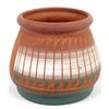 Image 5 : Native American Navajo Etched Pottery Jar