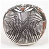Image 5 : Acoma Eye Dazzler Pottery Seed Jar by R. Malie