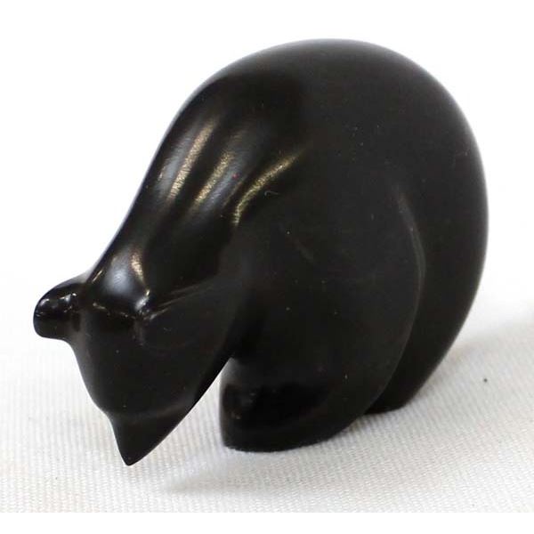 Zuni Carved Black Marble Bear Fetish by Melvin Sandoval