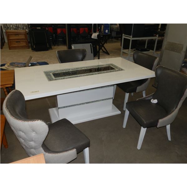 Dinning Room Table & 4 Chairs