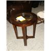 Image 1 : Round End Table