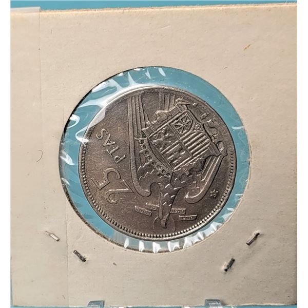23)  SPANISH 1957 25 PTAS COIN.
