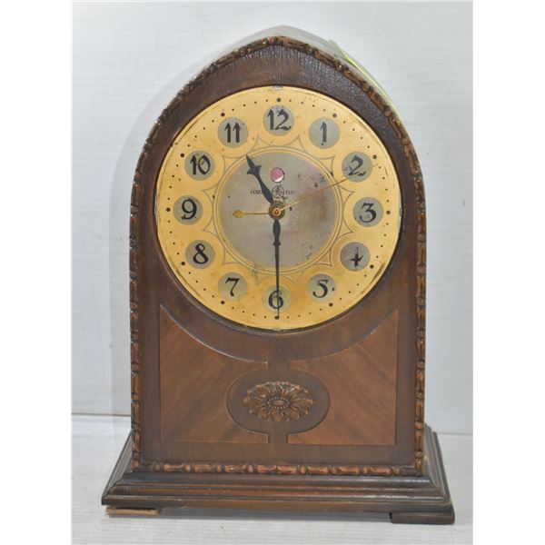 ANTIQUE CLOCK