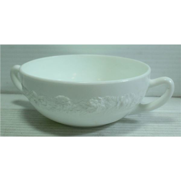 DOUBLE HANDLED MILK GLASS DISH
