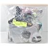 Image 1 : BAG OF VARIOUS MASK ACCESSORIES
