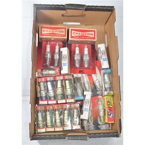 LOT OF ASSORTED SPARK PLUGS