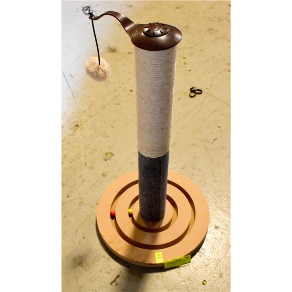 CAT SCRATCHING POST WITH HANGING TOY