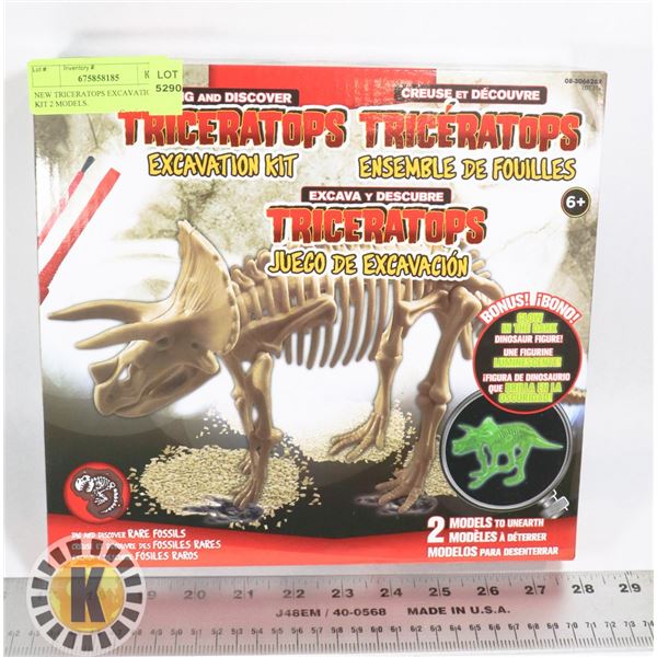 NEW TRICERATOPS EXCAVATION KIT 2 MODELS.