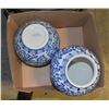 Image 1 : 2 BLUE AND WHITE CHINA VASES